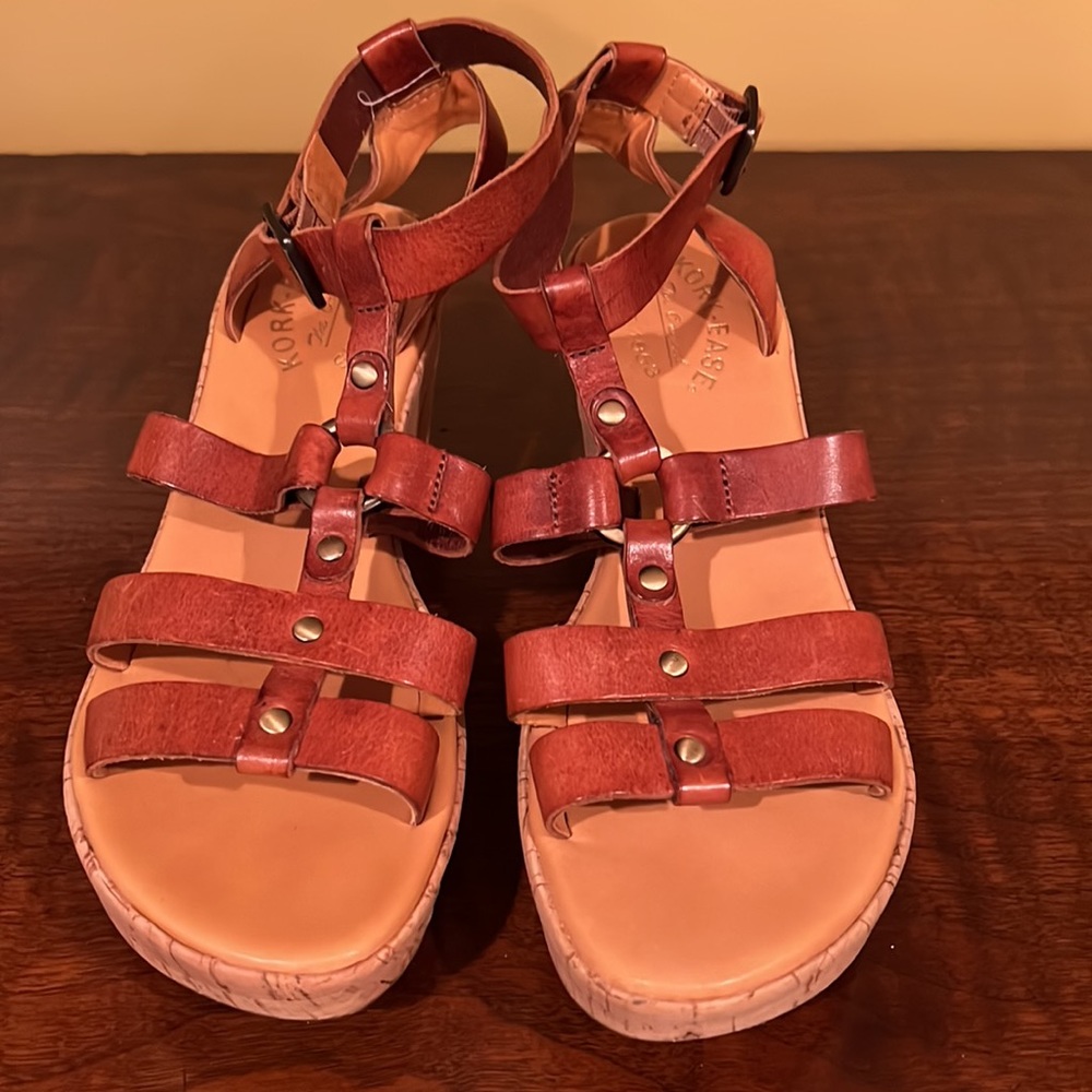 Never Worn KORK-EASE Wedge